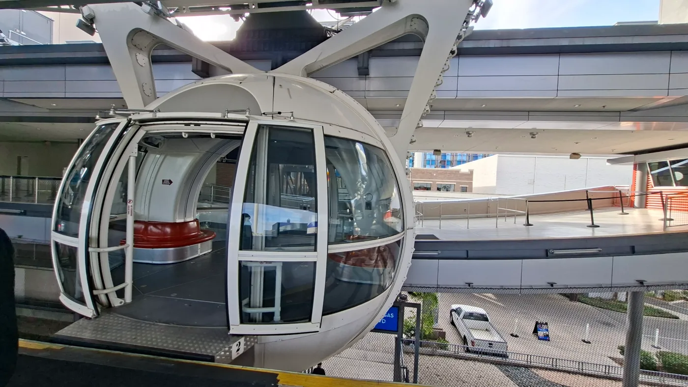 Open High Roller cabin beside the boarding platform